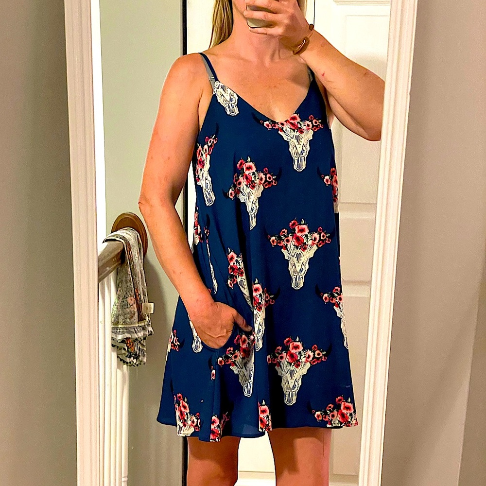 Women’s boutique mini dress with pockets size M